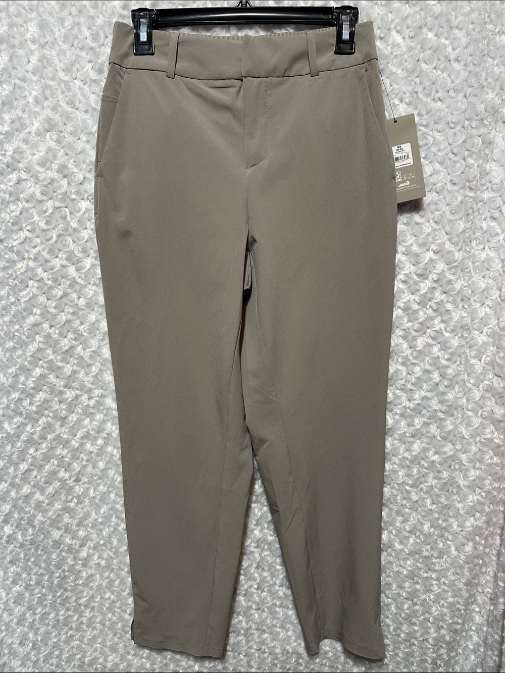 Avia Stretch Golf  Ankle Pants in Taupe NWT XS(0-2)